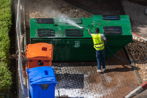 Best Sidewalk Pressure Washing  in East Dubuque, IL